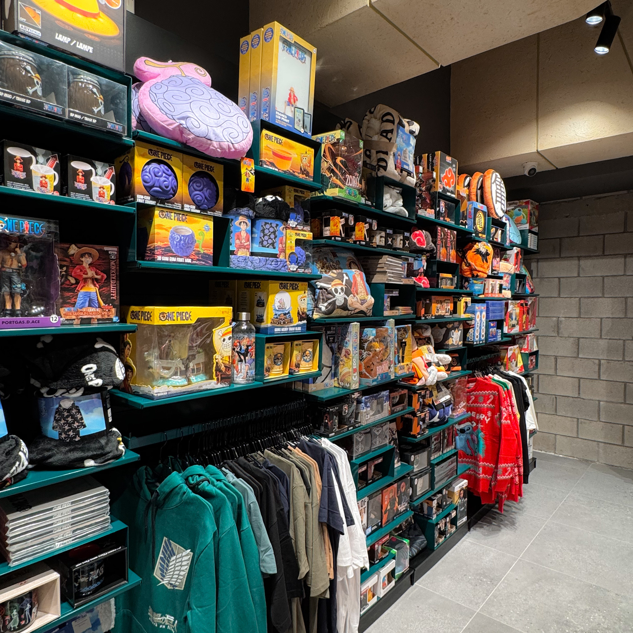 store thessaloniki image 5