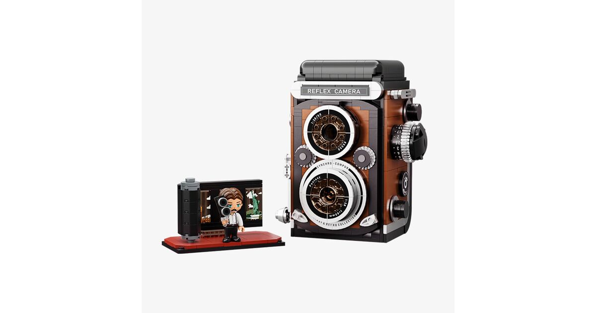 Pantasy Camera Pantasy Twin Lens Reflex Camera Building block | Nerdom, Greece