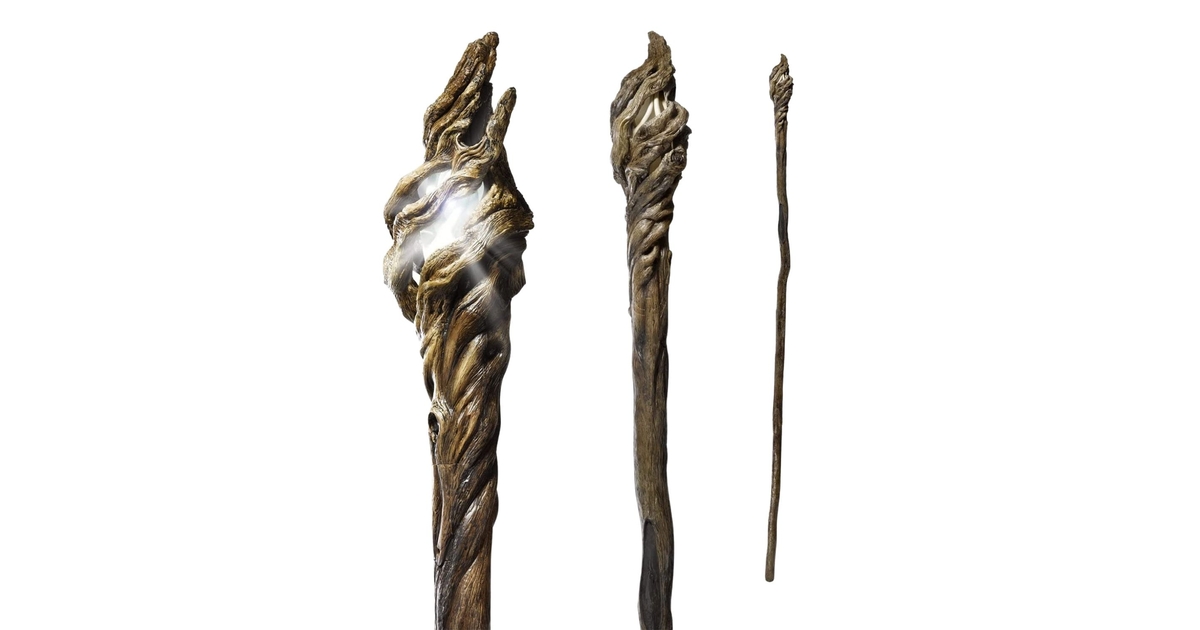The Lord of the Rings | Pipe of Gandalf the Grey 1:1 Scale Life-Size Prop  Replica by Weta | Popcultcha