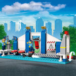 Product LEGO® City: Police Training Academy (60372) thumbnail image