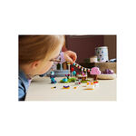 Product LEGO® Animal Crossing™: Julian's Birthday Party (77046) thumbnail image