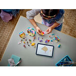 Product LEGO® Friends: Κατάστημα με Ζαχαρωτά της Χάρτλεϊκ Σίτυ (42649) thumbnail image