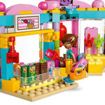 Product LEGO® Friends: Κατάστημα με Ζαχαρωτά της Χάρτλεϊκ Σίτυ (42649) thumbnail image