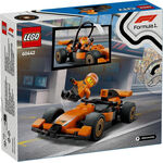 Product LEGO® City: Οδηγός F1® με Αγωνιστικό Αυτοκίνητο McLaren (60442) thumbnail image
