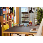 Product LEGO® Minecraft: Επίθεση του Αερικού-Αερόστατου στο Χωριό (21273) thumbnail image