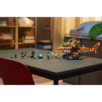 Product LEGO® DREAMZzz™: Tiger Shark Tank (71515) thumbnail image
