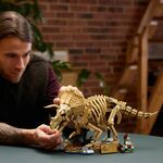 Product LEGO® Jurassic World™: Dinosaur Fossils: Triceratops (77985) thumbnail image