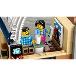 Product LEGO® City: Central Train Station (60469) thumbnail image