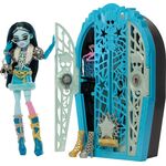 Product Mattel Monster High Skulltimate Secrets: Hauntlywood Mysteries - Frankie Stein (JBG81) thumbnail image