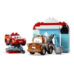 Product LEGO® DUPLO®: Disney and Pixar’s Cars Ο Κεραυνός Μακουίν & ο Μπάρμπας στο Πλυντήριο Αυτοκινήτων (10996) thumbnail image