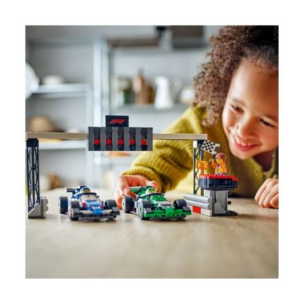 LEGO® City: F1 Grid With Vcarb &amp; Sauber Race Cars (60474)
