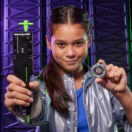 Hasbro Bey Blade: Bey Blade X - Saber Samurai Victory Grip Launcher Set (G1862)