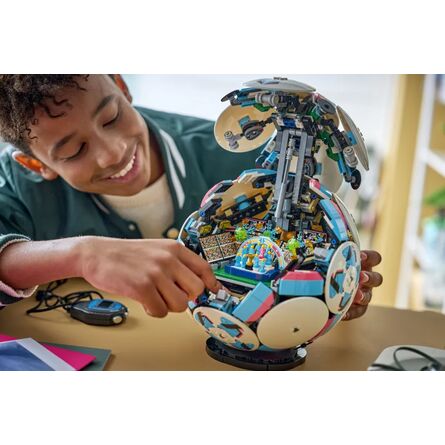 Lego® Editions: Soccer Ball (43019)