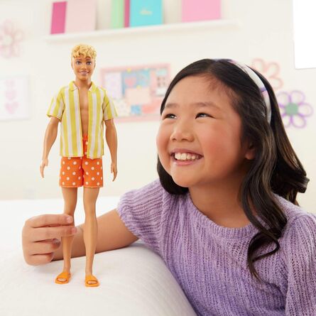 Κούκλα Mattel Barbie: Style - Ken Fashionistas Doll with Blond Hair, Yellow Polka-Dot Board Shorts with Yellow &amp; White Striped Shirt #252 (JJN66)