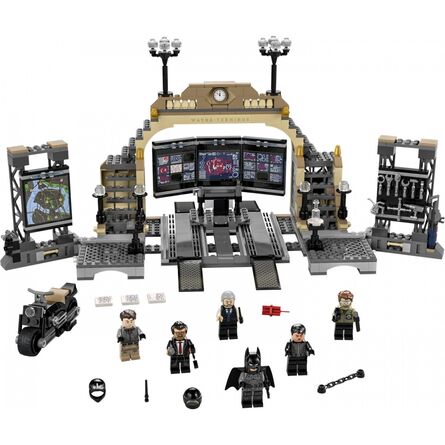 LEGO® Batman™: Batcave™: The Riddler™ Face-off (76183)