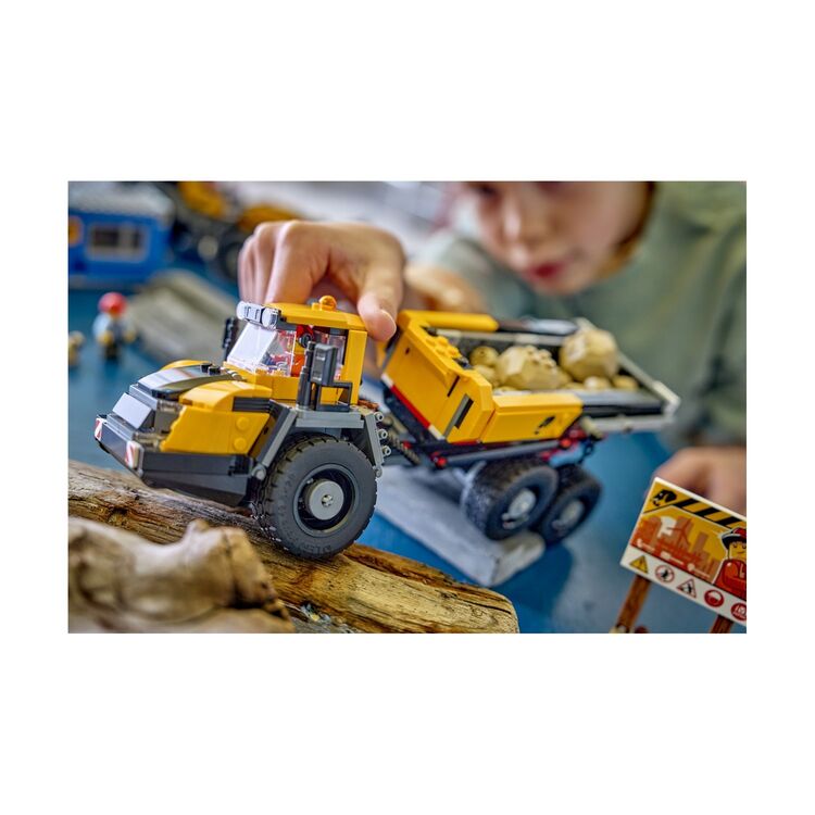 Product LEGO® City: Dump Truck & Front End Loader (60494) image