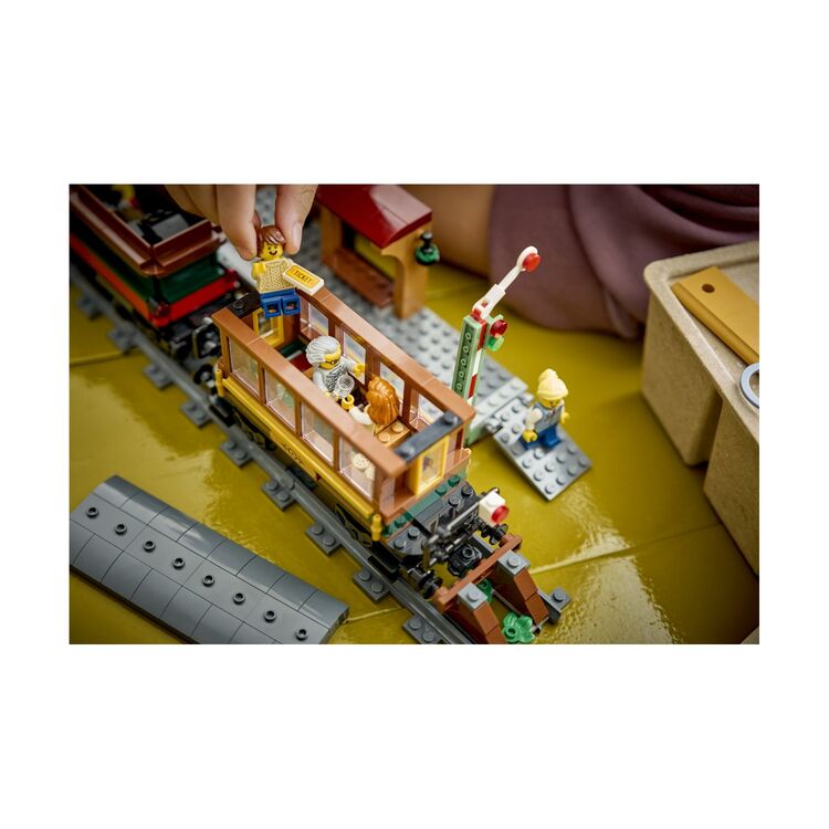 Product LEGO® City: Vintage Steam Train (60511) image