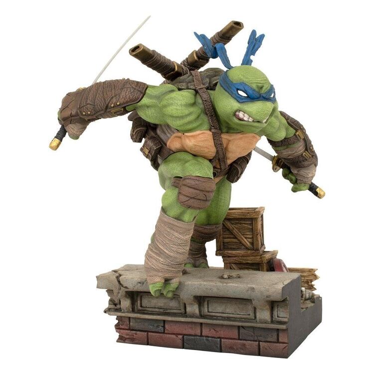 Product Diamond Teenage Mutant Ninja Turtle Gallery - Leonardo PVC Statue (23cm) (JAN232416) image