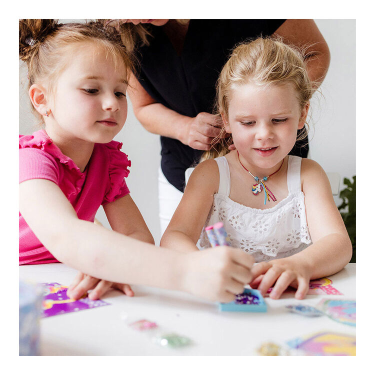 Product Totum: Unicorn - 2 In 1 Creativity Set Diamond Painting & Garland Rainbow Jewels (TT071506) image