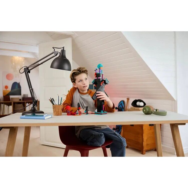 Product LEGO® Minecraft®: Ο Πύργος-Άνθρωπος του Τελειωτή (21279) image