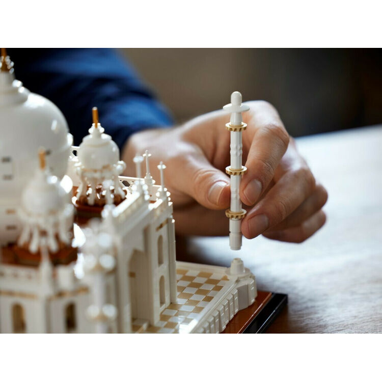 Product LEGO® Architecture: Taj Mahal (21056) Along with an Easter Candle image