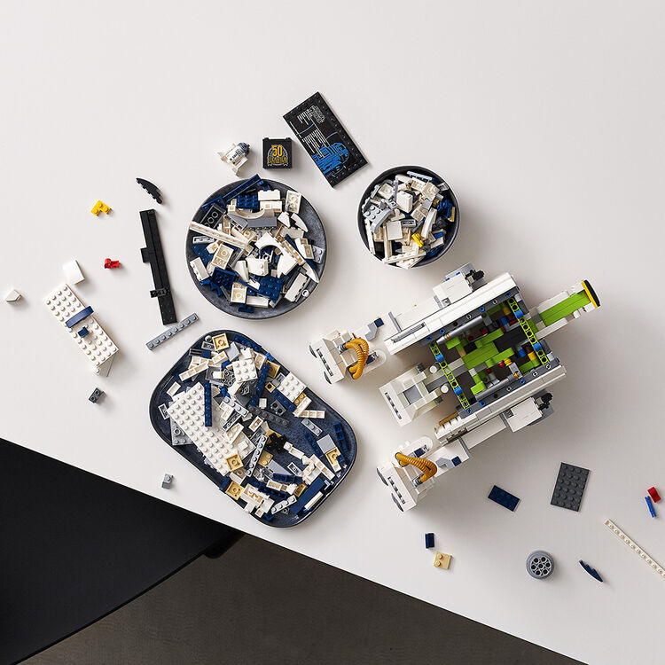 Product LEGO® Star Wars™: R2-D2™ (75308) Along with an Easter Candle image