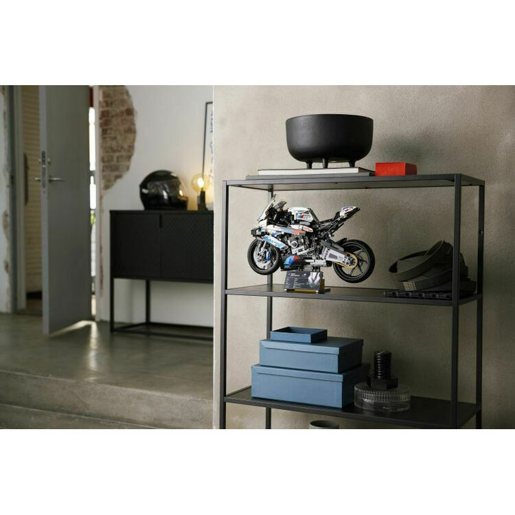 Product LEGO® Technic: BMW M 1000 RR (42130) image