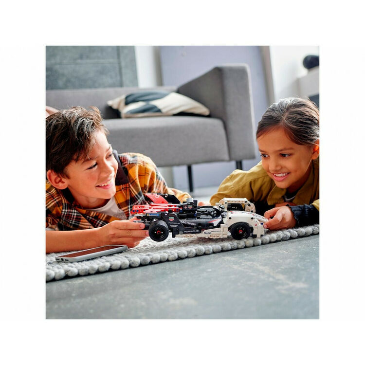 Product LEGO® Technic™: Formula E® Porsche 99X Electric (42137) image