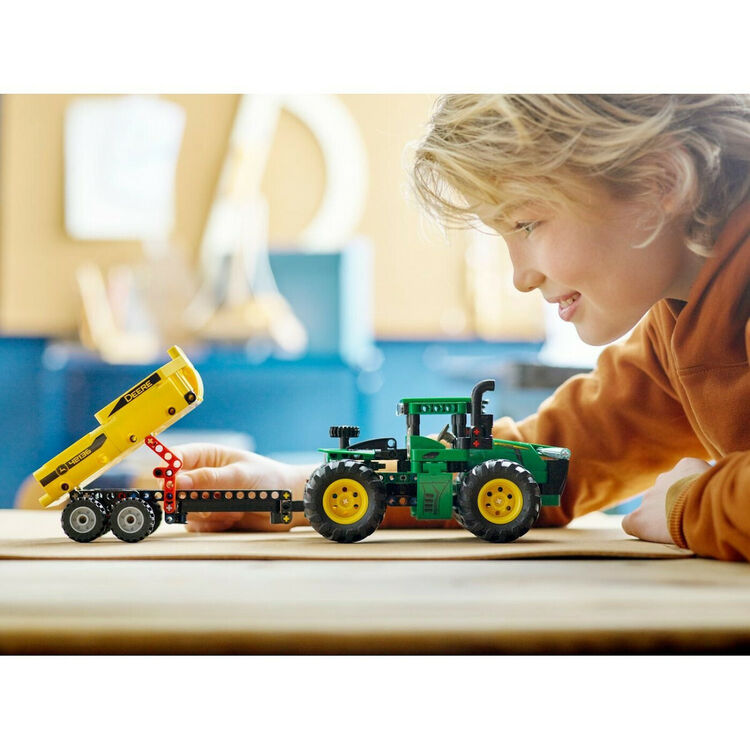Product LEGO® Technic: John Deere 9620R 4WD Tractor (42136) Μαζί με Πασχαλινή Λαμπάδα image