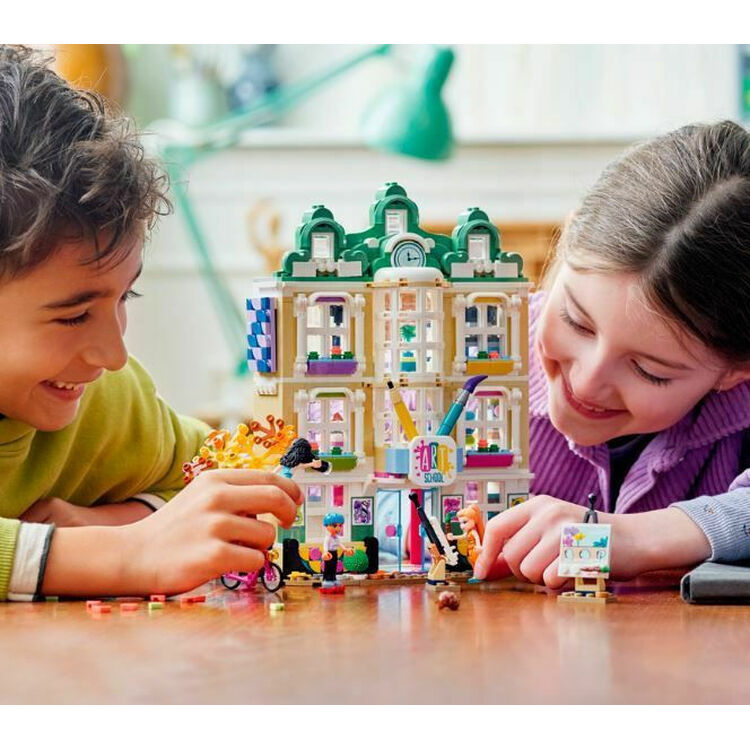 Product LEGO® Friends: Emma's Art School (41711) image