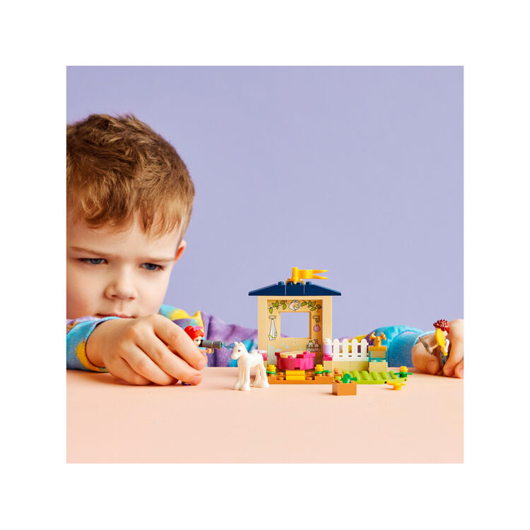 Product LEGO® Friends: Pony-Washing Stable (41696) image
