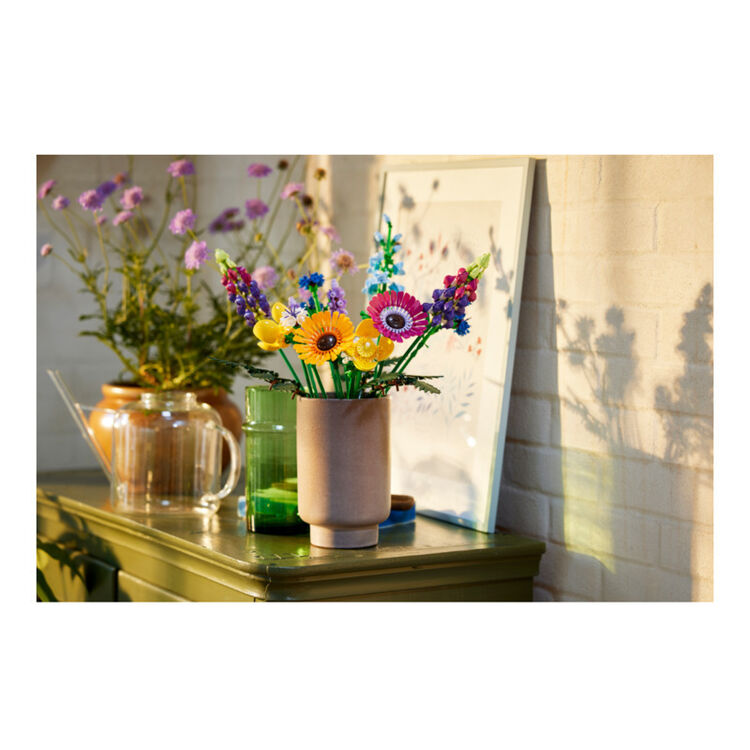 Product LEGO® Icons: Wildflower Bouquet (10313) image