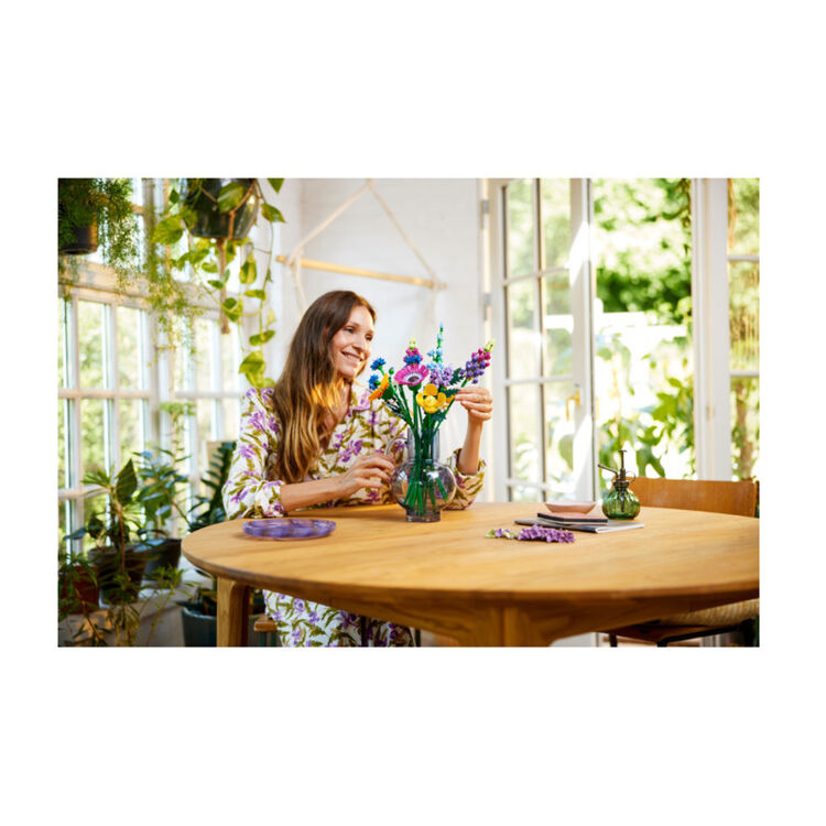 Product LEGO® Icons: Wildflower Bouquet (10313) image