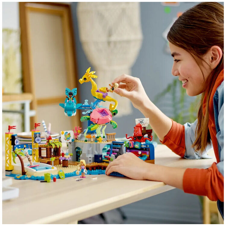 Product LEGO® Friends: Παραλιακό Λούνα Παρκ (41737) image