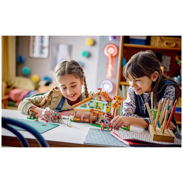Product LEGO® Friends: Στάβλος Αλόγων της Ότομ (41745) image