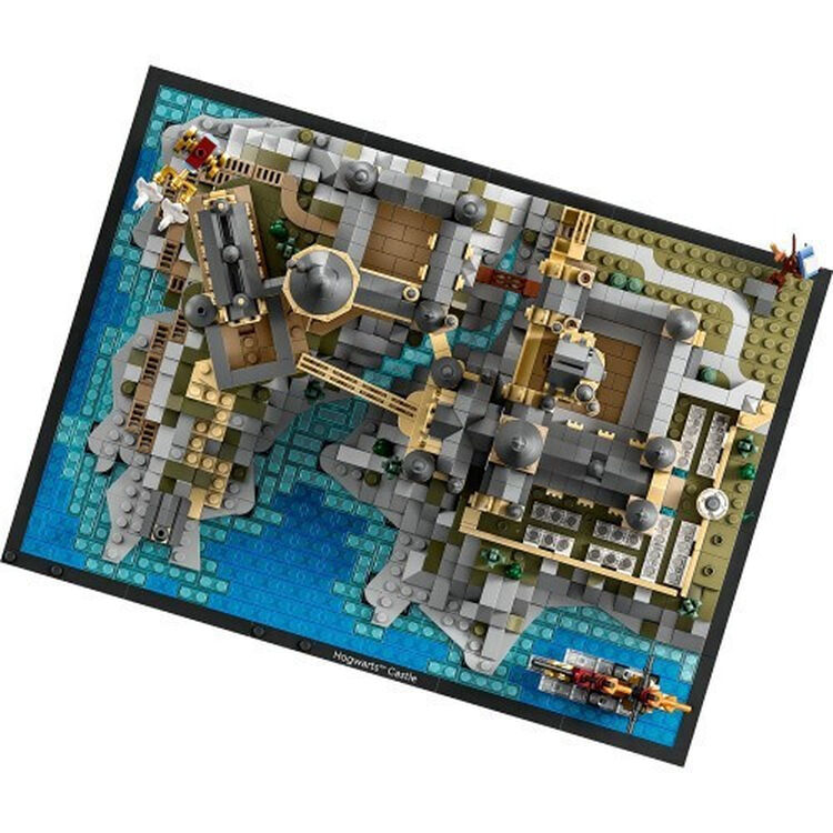 Product LEGO® Harry Potter™: Hogwarts™ Castle and Grounds(76419) image