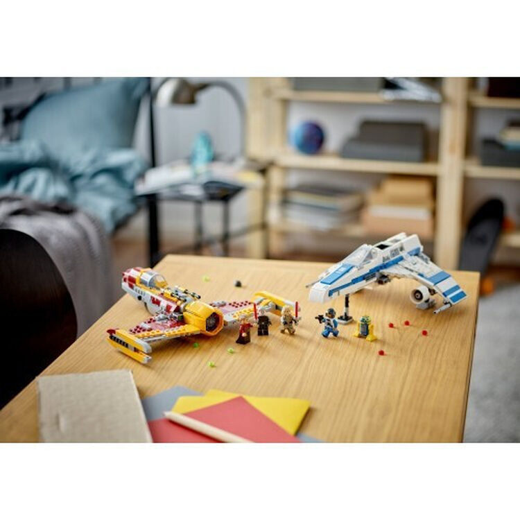 Product LEGO® Star Wars™: New Republic E-Wing™ vs. Shin Hati’s Starfighter™ (75364) image
