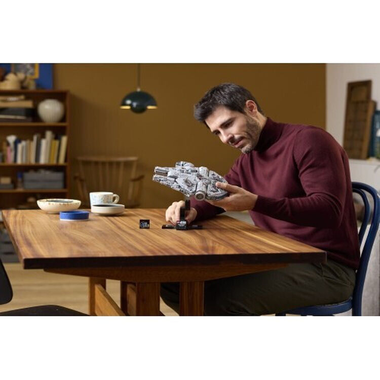 Product LEGO® Star Wars™: Μιλένιουμ Φάλκον™ (75375) image