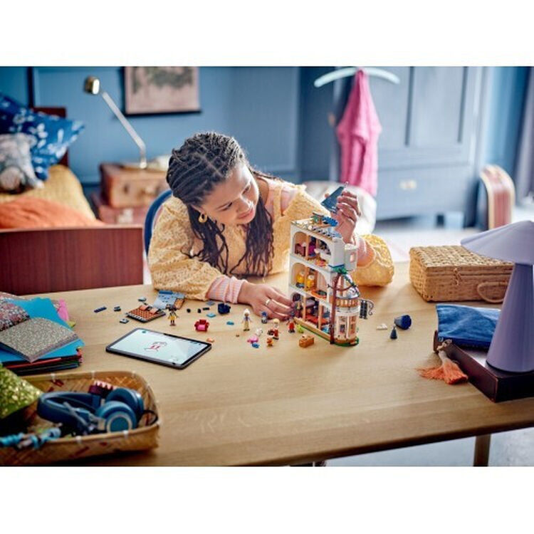 Product LEGO® Friends: Castle Bed and Breakfast (42638) image