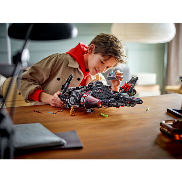 Product LEGO® Star Wars™: The Dark Falcon (75389) image