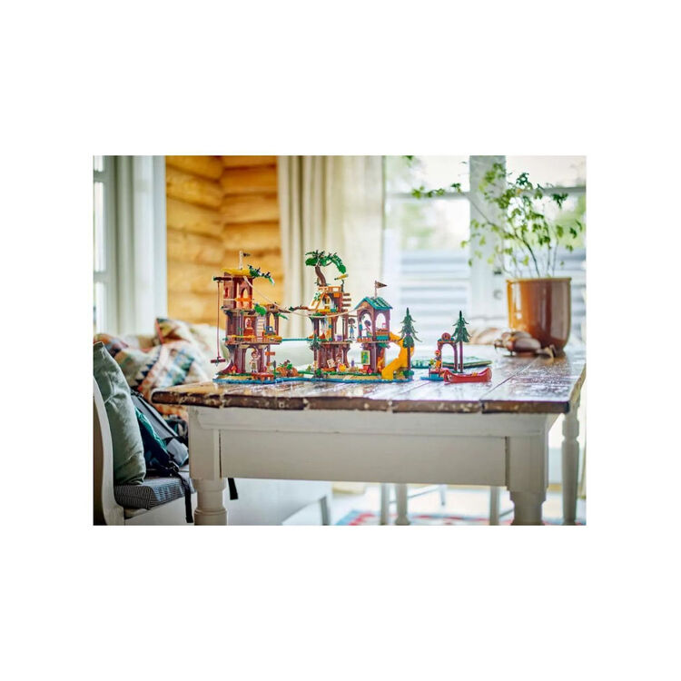 Product LEGO® Friends: Το Δεντρόσπιτο της Κατασκήνωσης της Περιπέτειας (42631) image