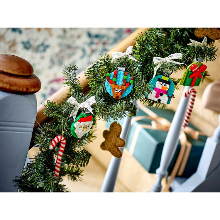 Product LEGO® Seasons and Occasions: Christmas Ornament Selection (40744) image
