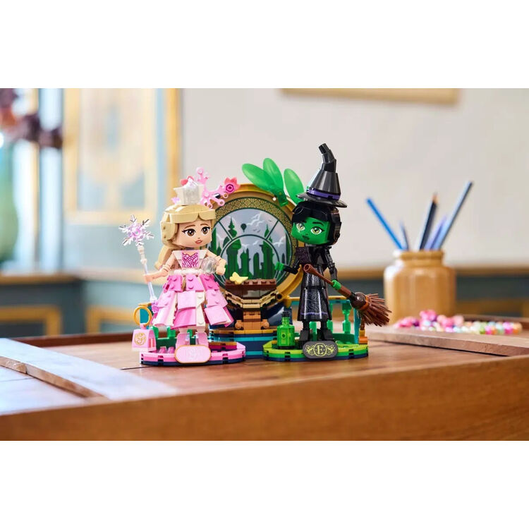 Product LEGO® Wicked: Elphaba Glinda Figures (75682) image