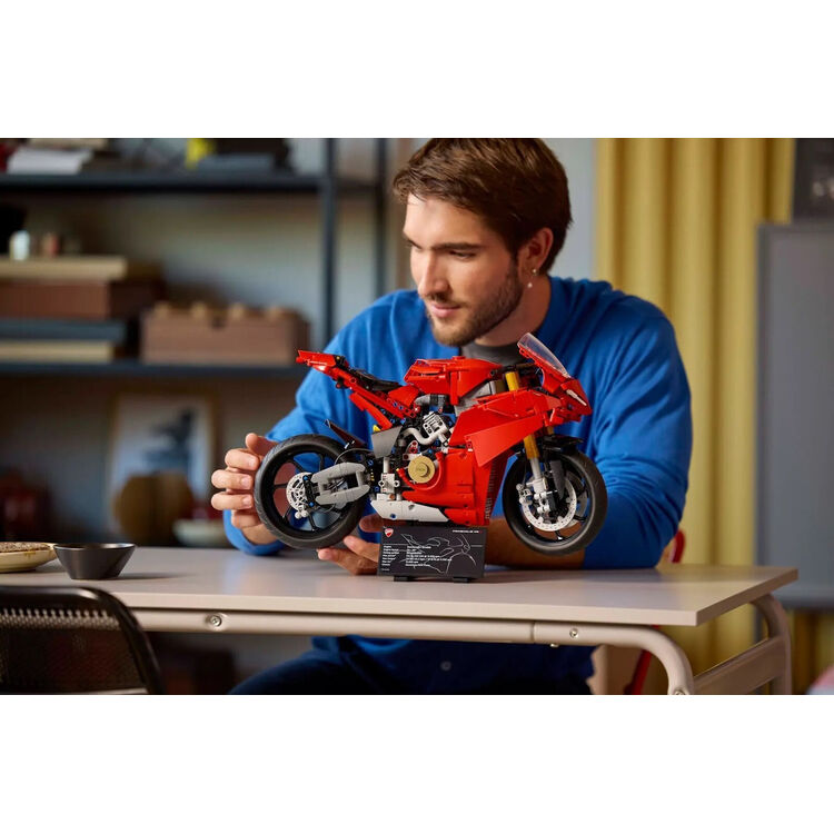 Product LEGO® Technic: Μοτοσικλέτα Ducati Panigale V4 S (42202) image