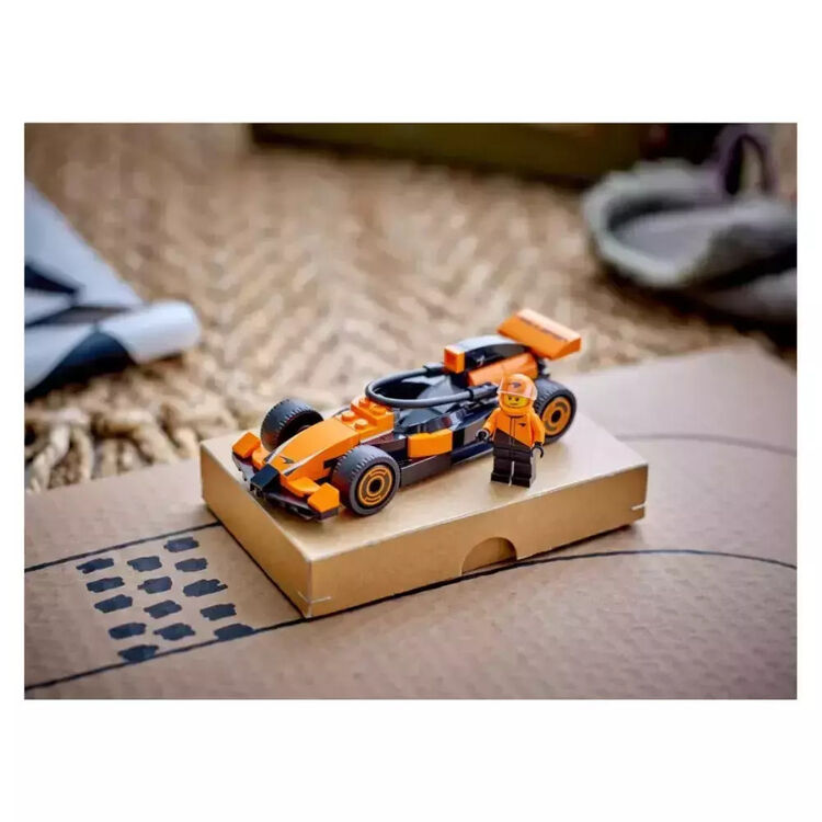 Product LEGO® City: Οδηγός F1® με Αγωνιστικό Αυτοκίνητο McLaren (60442) image