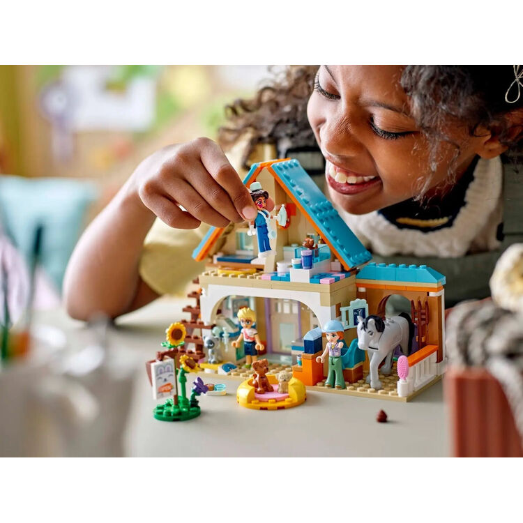 Product LEGO® Friends: Horse and Pet Vet Clinic (42651) image