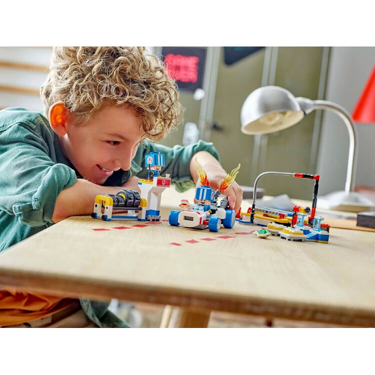 Product LEGO® Super Mario™: Mario Kart™ – Γκαράζ του Toad (72035) image