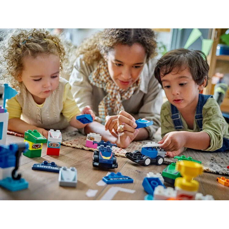 Product LEGO® DUPLO® Town: Αγωνιστικά Αυτοκίνητα και Οδηγοί Ομάδας F1® (10445) image