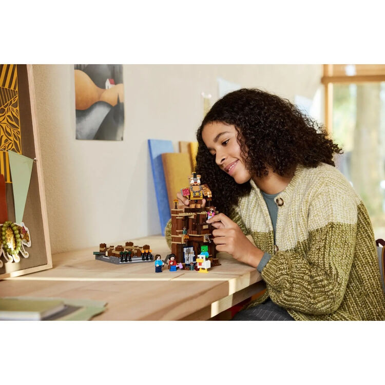 Product LEGO® Minecraft: Ρινγκ Πυγμαχίας στην Έπαυλη στο Δάσος (21272) image