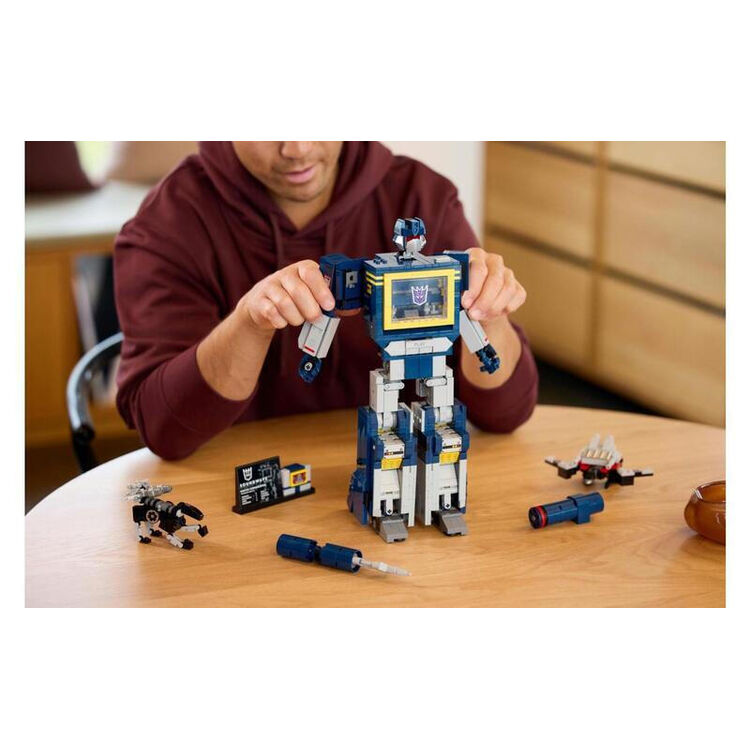 Product LEGO® Icons: Transformers - Soundwave (10358) image
